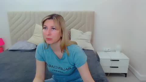 incredible_ariela online show from 05/24/26, 12:10