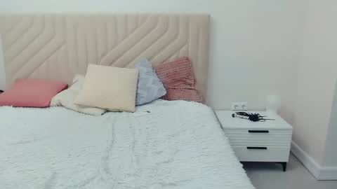 incredible_ariela online show from 07/02/26, 09:48