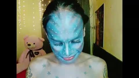 Pakay online show from 10/31/25, 03:40