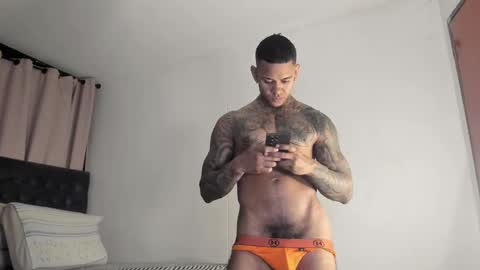Jacobo online show from 01/29/25, 01:37
