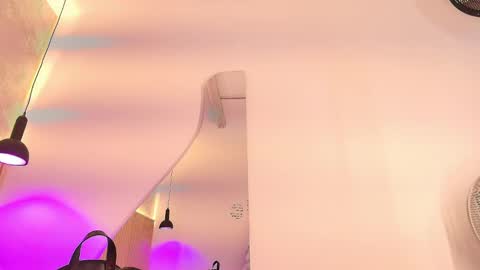 Indi Catalina online show from 09/27/25, 12:43