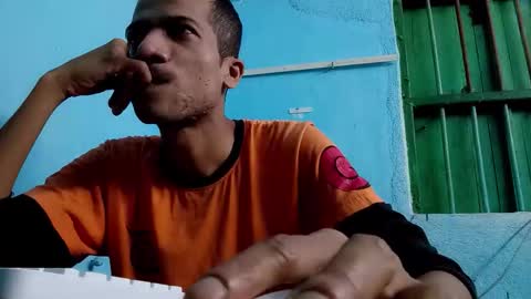 Snapshot of indian_bengali_boy chatting on 09/28/25, 08:58 Suman Leo online show from 09/28/25, 08:58