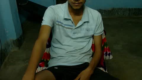 Snapshot of indian_bengali_boy chatting on 10/29/25, 11:23 Suman Leo online show from 10/29/25, 11:23