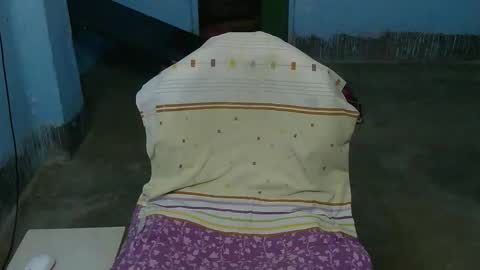 Snapshot of indian_bengali_boy chatting on 11/07/25, 06:08 Suman Leo online show from 11/07/25, 06:08