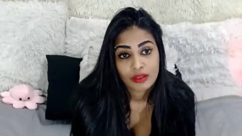 Snapshot of indian_swaggerliciousx chatting on 05/15/26, 11:23 Jazmin online show from 05/15/26, 11:23