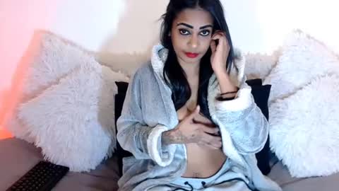 Jazmin online show from 07/07/26, 11:42
