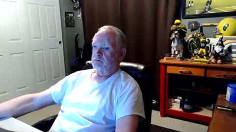 Papa online show from 05/04/26, 09:49