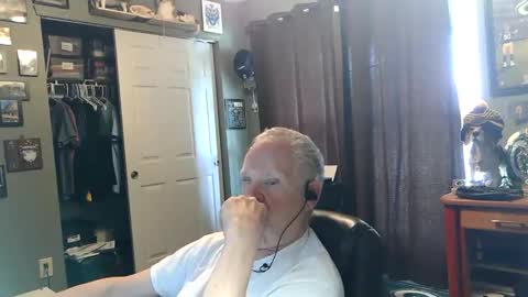 Papa online show from 05/31/26, 07:37