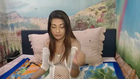 Alisha online show from 10/04/25, 06:00