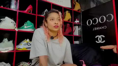 Nikki online show from 06/22/26, 12:02