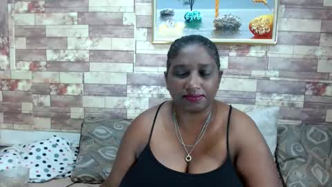 Snapshot of indianblue3 chatting on 12/05/24, 11:27 tracy online show from 12/05/24, 11:27