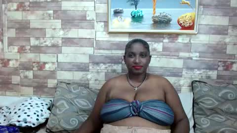 Snapshot of indianblue3 chatting on 12/13/24, 10:51 tracy online show from 12/13/24, 10:51