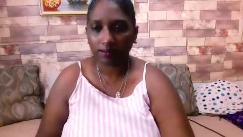 Snapshot of indianblue3 chatting on 01/04/25, 07:55 tracy online show from 01/04/25, 07:55