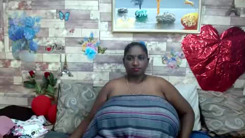 Snapshot of indianblue3 chatting on 02/24/25, 10:59 tracy online show from 02/24/25, 10:59