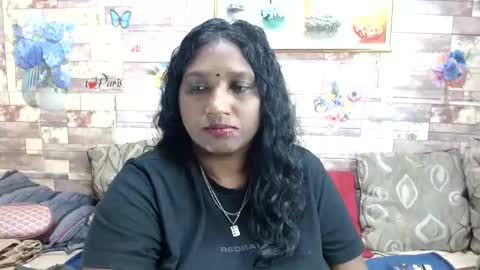 Snapshot of indianblue3 chatting on 11/24/25, 10:26 tracy online show from 11/24/25, 10:26