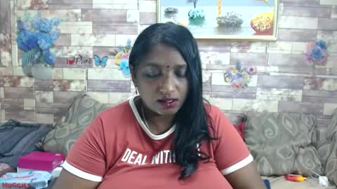 Snapshot of indianblue3 chatting on 12/14/25, 11:04 tracy online show from 12/14/25, 11:04