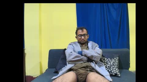 Snapshot of indiancumking chatting on 01/09/26, 12:13 inindiancumking online show from 01/09/26, 12:13