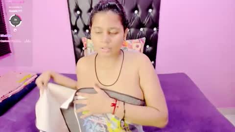 PARADISEQUEEN online show from 01/04/25, 04:23