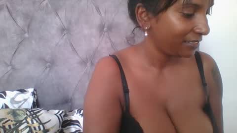 priya online show from 02/21/25, 06:29