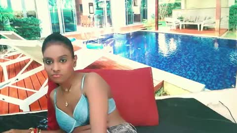 Leah online show from 12/02/24, 04:42