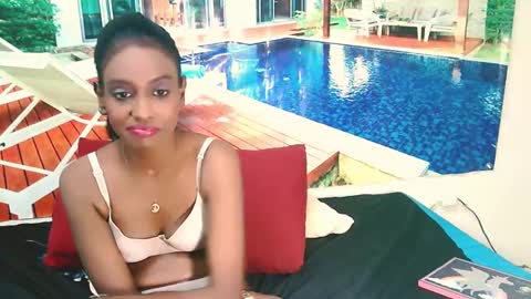 Leah online show from 12/02/24, 07:47
