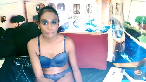 Leah online show from 12/03/24, 11:55