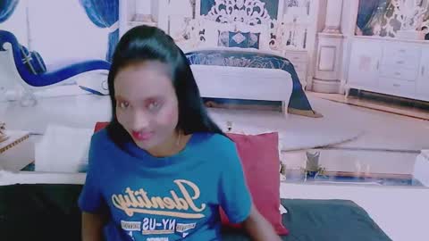 Leah online show from 12/06/24, 04:36