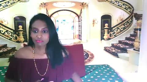 Leah online show from 12/27/24, 10:05