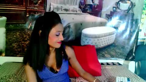 Leah online show from 01/10/25, 06:28