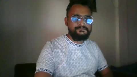 Indian lover online show from 01/10/25, 11:22