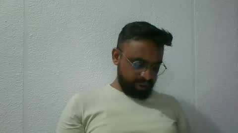 Indian lover online show from 09/09/25, 04:45