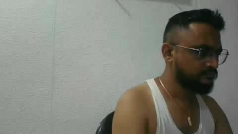 Indian lover online show from 09/18/25, 06:15