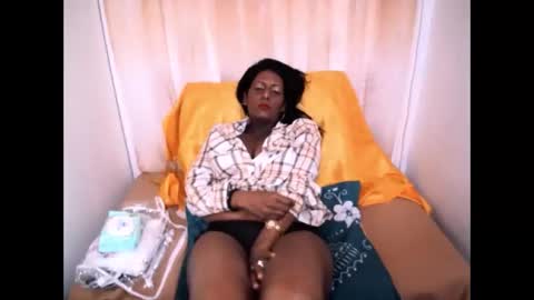 indianpeaches online show from 10/30/25, 06:04