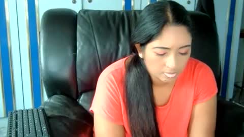 Indianpalgal69 online show from 12/19/24, 09:29