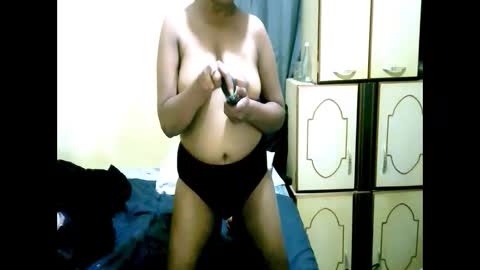 indianpleasures21 online show from 06/06/26, 11:42