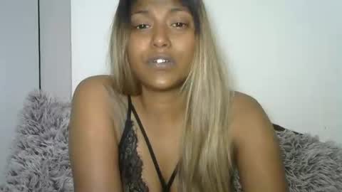 indianqtpie6 online show from 09/21/25, 06:20