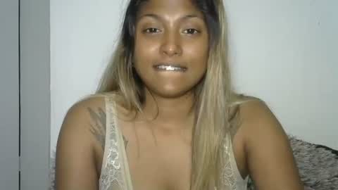 indianqtpie6 online show from 10/08/25, 06:16