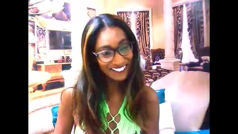 Snapshot of indianrebel4u2luv chatting on 10/21/25, 05:41 indianrebel4u2luv online show from 10/21/25, 05:41