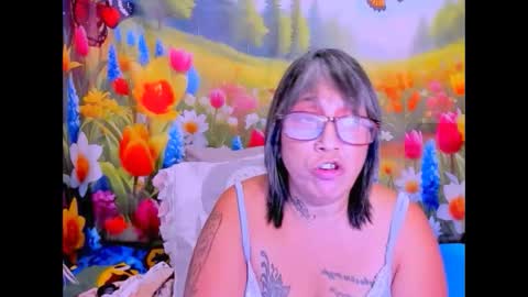 indianroxy27 online show from 04/01/26, 05:54