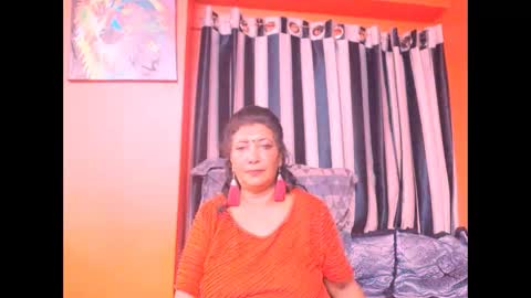 indiansarika65 online show from 12/10/24, 03:52