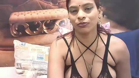 indiansexyass4u2luv online show from 01/07/25, 06:35