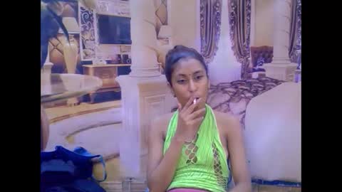 Snapshot of indiansexybutt4u2luv chatting on 02/27/26, 06:35 indiansexybutt4u2luv online show from 02/27/26, 06:35