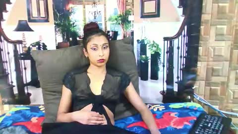 Snapshot of indiansexybutt4u2luv chatting on 05/15/26, 07:04 indiansexybutt4u2luv online show from 05/15/26, 07:04
