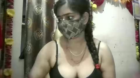 indiansexyqueen online show from 12/17/25, 10:05