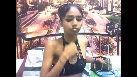 indiansexyslender4u2luv online show from 01/28/25, 06:16