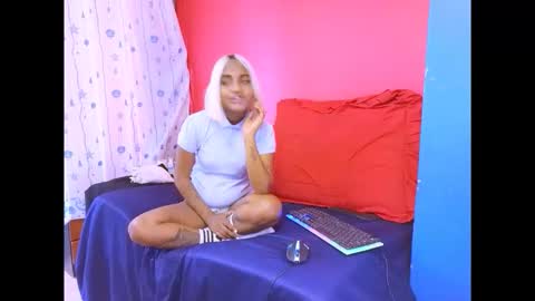 Snapshot of indiansumaya chatting on 11/25/25, 06:02 indiansumaya online show from 11/25/25, 06:02