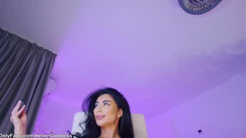 Hellen online show from 11/25/25, 03:56