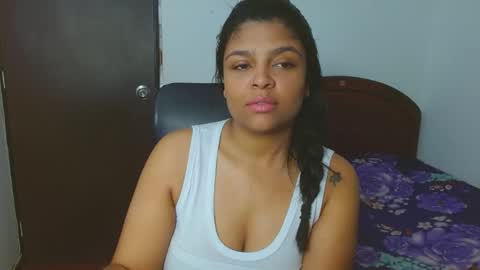 Aleja vallejo online show from 12/11/24, 01:39