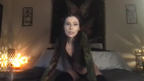 Indigo Bay online show from 02/08/25, 12:06