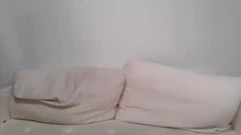 Indigo Elle online show from 11/22/25, 08:35